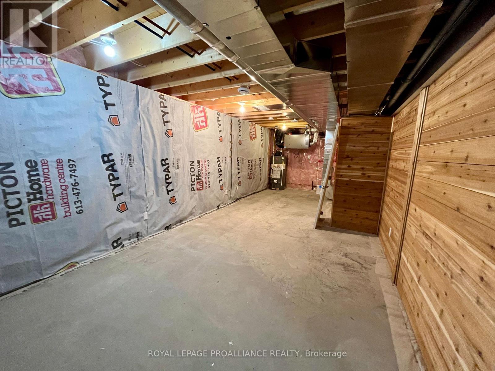 71 Dorchester Drive, Prince Edward County, Ontario  K0K 3L0 - Photo 24 - X12440463