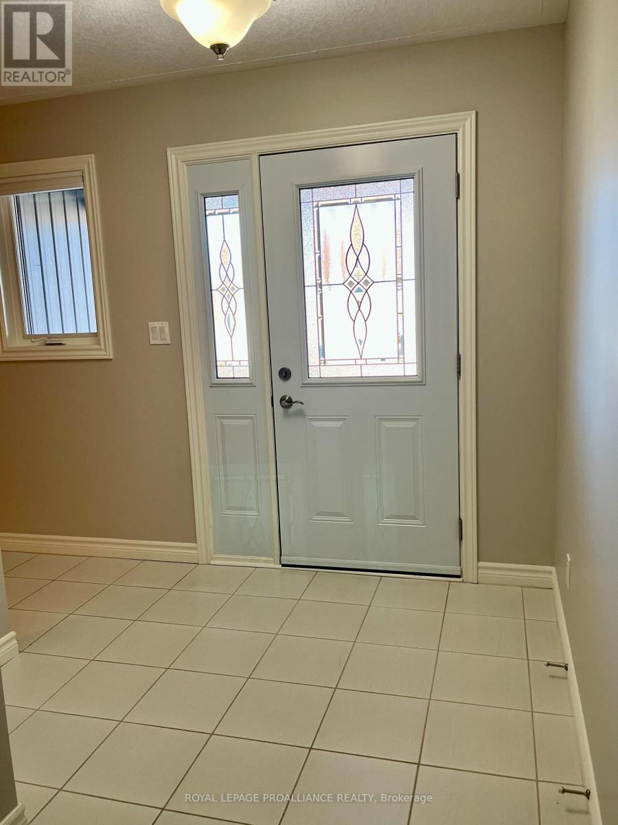 71 Dorchester Drive, Prince Edward County, Ontario  K0K 3L0 - Photo 4 - X12440463