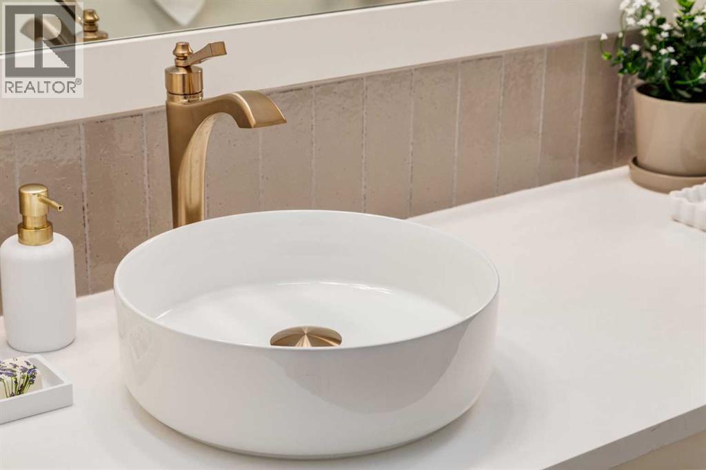 120 Greenwich Heath Nw, Calgary, Alberta  T3B 6P2 - Photo 32 - A2282414