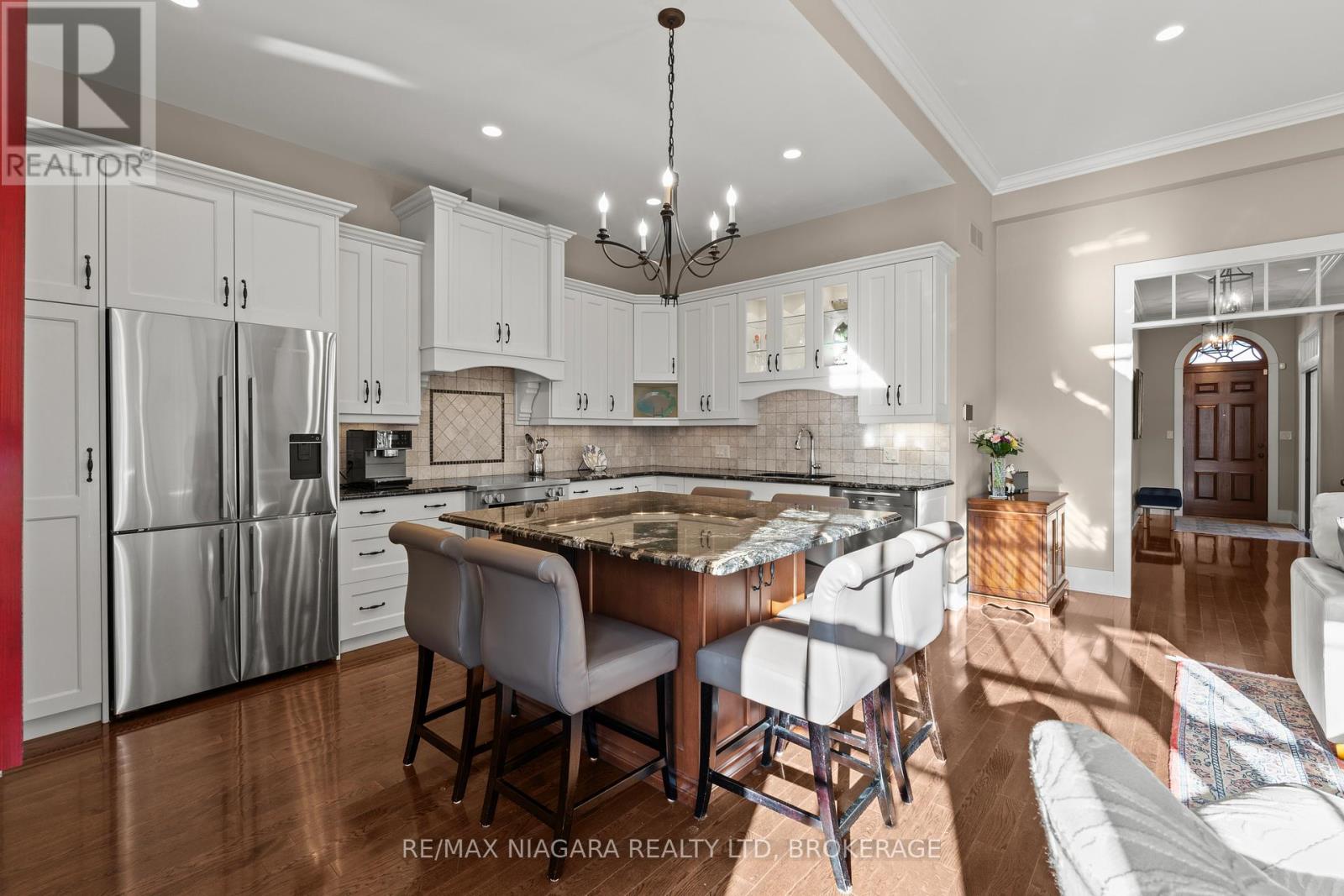 11 Colonel Cohoe Street, Niagara-On-The-Lake, Ontario  L0S 1J0 - Photo 10 - X12872480