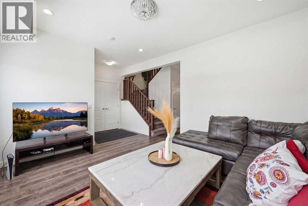 15 Corner Meadows Common Ne, Calgary, Alberta  T3N 1J5 - Photo 6 - A2291235