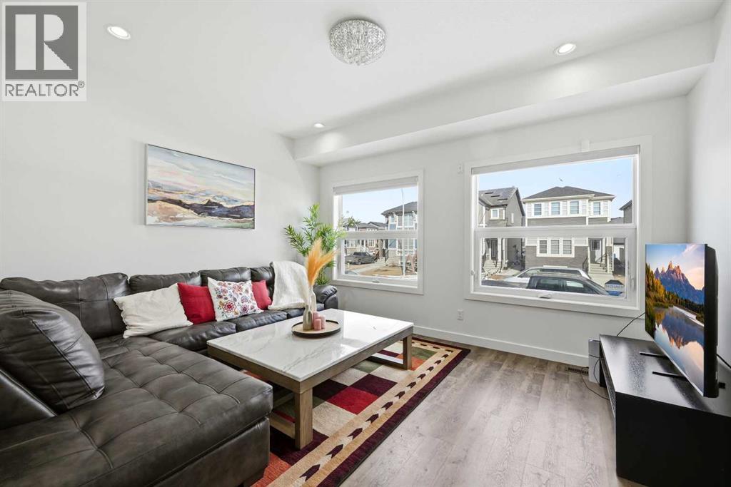 15 Corner Meadows Common Ne, Calgary, Alberta  T3N 1J5 - Photo 5 - A2291235