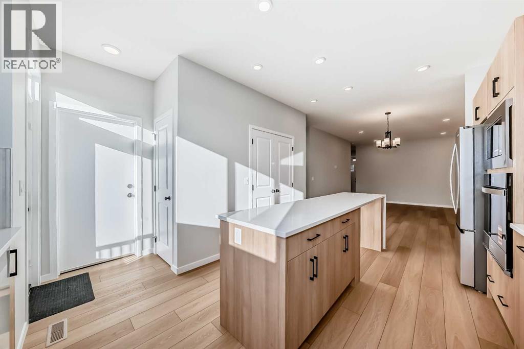 1245 Creekview Drive Sw, Calgary, Alberta  T2X 5Y7 - Photo 9 - A2291658