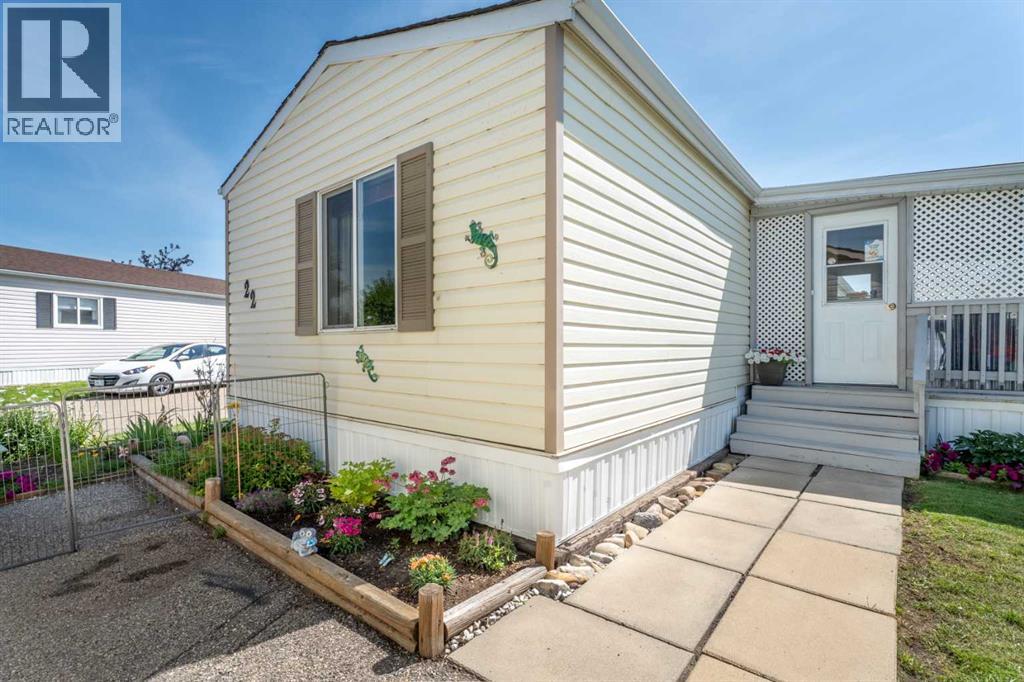 22 Doubletree Way, Strathmore, Alberta  T1P 1M8 - Photo 4 - A2291786