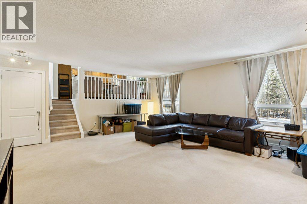 5 Manyhorses Crescent, Rural Rocky View County, Alberta  T3Z 1A3 - Photo 18 - A2292347