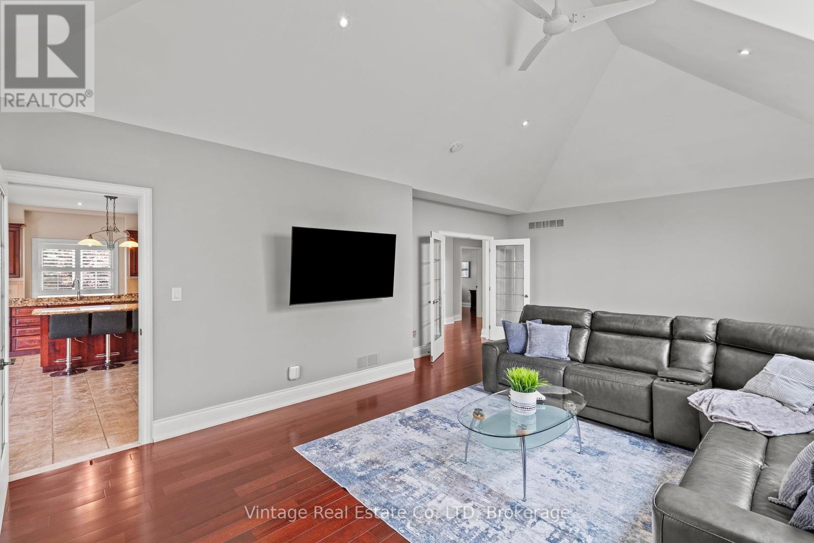 3689 Cardinal Drive, Niagara Falls, Ontario  L2H 2Y1 - Photo 6 - X12873306