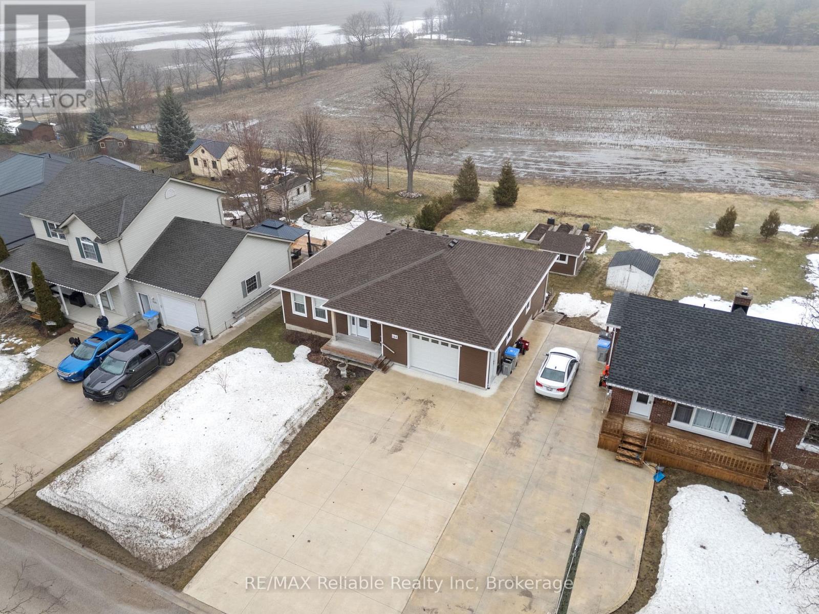 144 James Street, Huron East, Ontario  N0K 1W0 - Photo 40 - X12872156