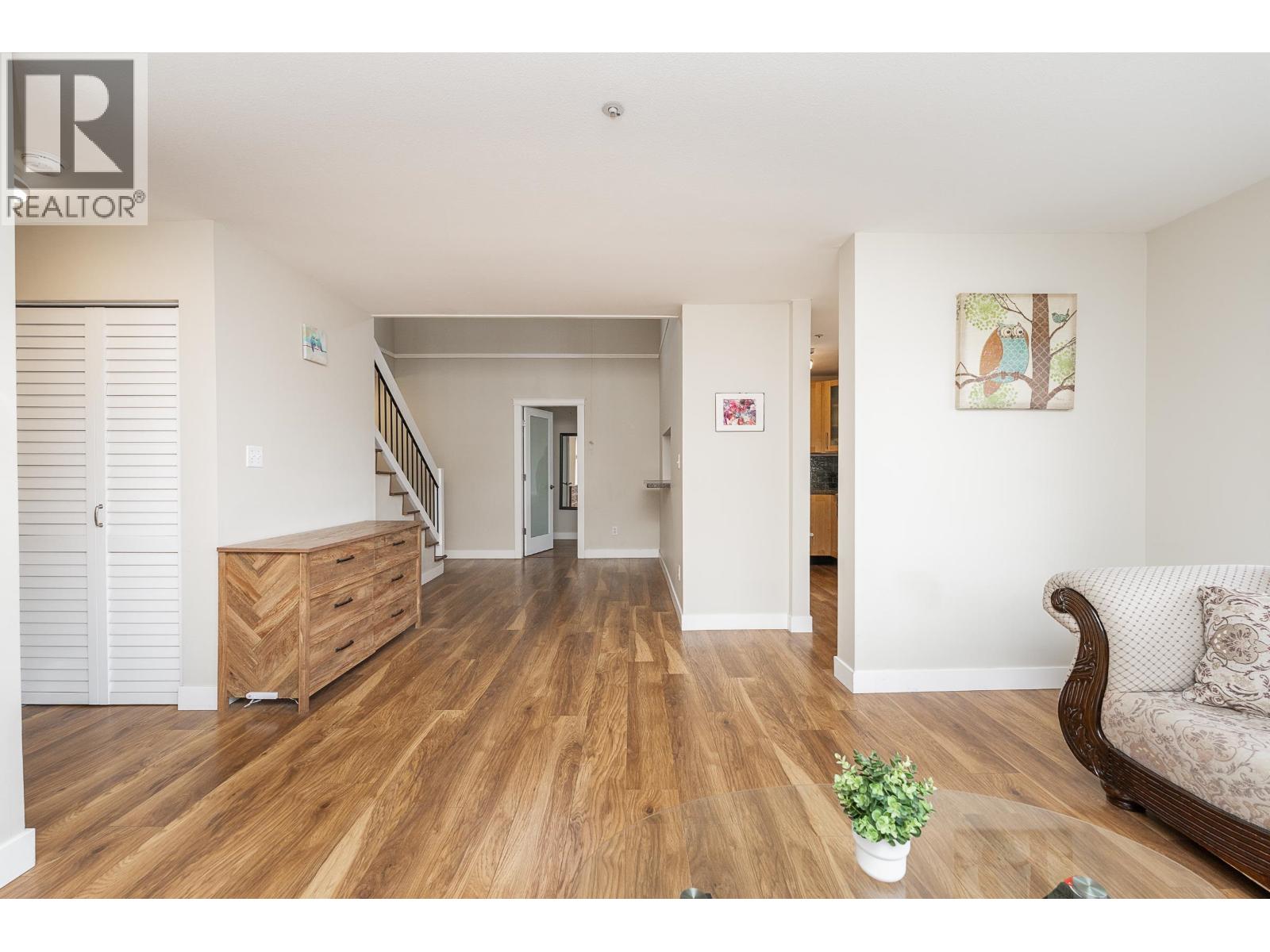 406 2285 Pitt River Road, Port Coquitlam, British Columbia  V3C 1R7 - Photo 6 - R3098893