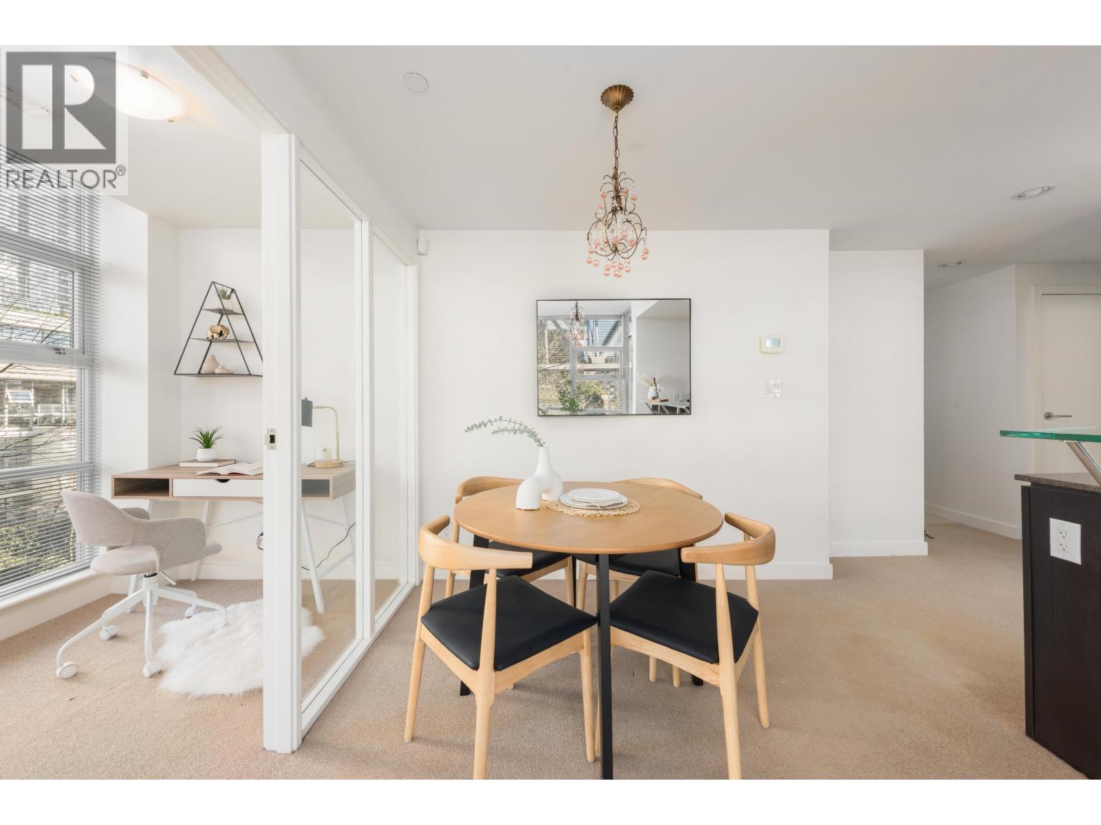 605 633 Kinghorne Mews, Vancouver, British Columbia  V6Z 3H3 - Photo 13 - R3098896