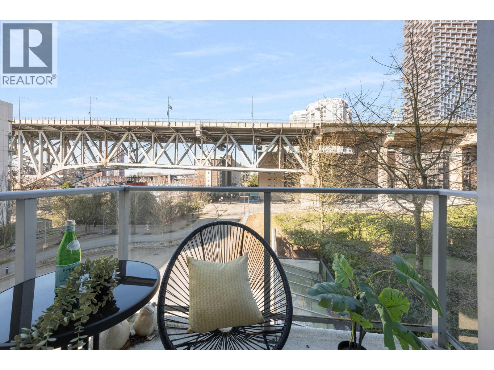 605 633 Kinghorne Mews, Vancouver, British Columbia  V6Z 3H3 - Photo 24 - R3098896