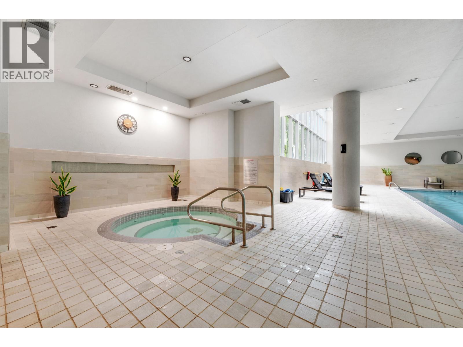 605 633 Kinghorne Mews, Vancouver, British Columbia  V6Z 3H3 - Photo 31 - R3098896