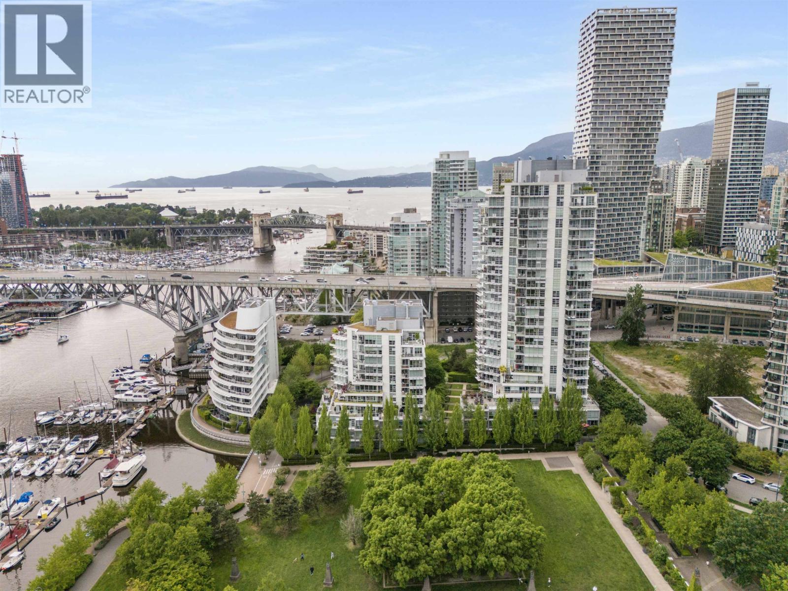 605 633 Kinghorne Mews, Vancouver, British Columbia  V6Z 3H3 - Photo 33 - R3098896