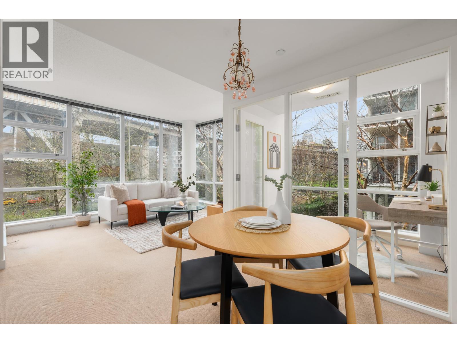 605 633 Kinghorne Mews, Vancouver, British Columbia  V6Z 3H3 - Photo 7 - R3098896