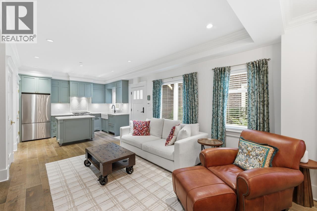 3176 Burrard Street, Vancouver, British Columbia  V6J 2L9 - Photo 1 - R3098915