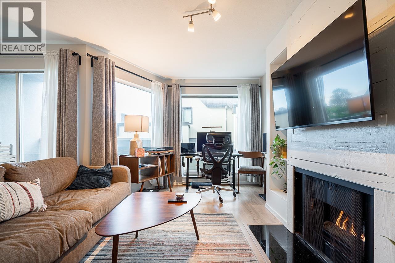 2 973 W 7th Avenue, Vancouver, British Columbia  V5Z 1C4 - Photo 2 - R3098925