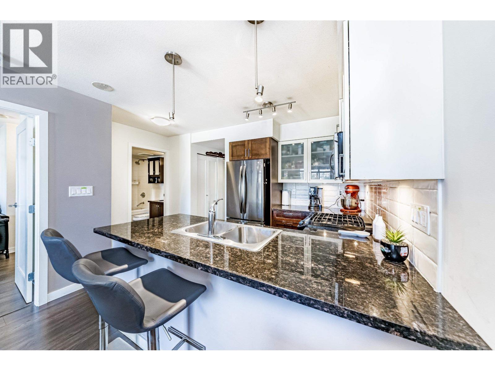 1508 1 Renaissance Square, New Westminster, British Columbia  V3M 0B6 - Photo 15 - R3098926