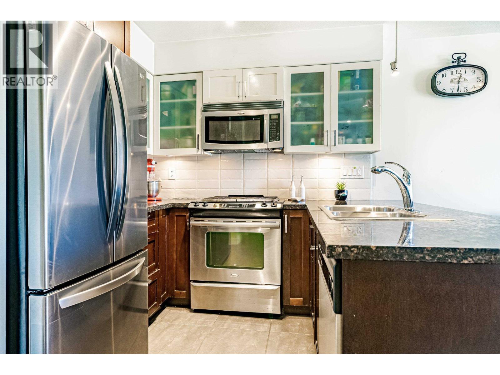 1508 1 Renaissance Square, New Westminster, British Columbia  V3M 0B6 - Photo 17 - R3098926