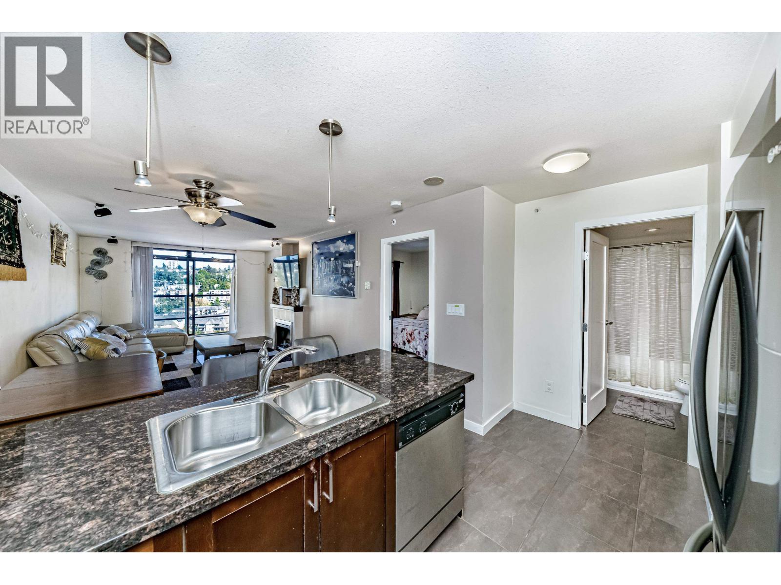 1508 1 Renaissance Square, New Westminster, British Columbia  V3M 0B6 - Photo 18 - R3098926