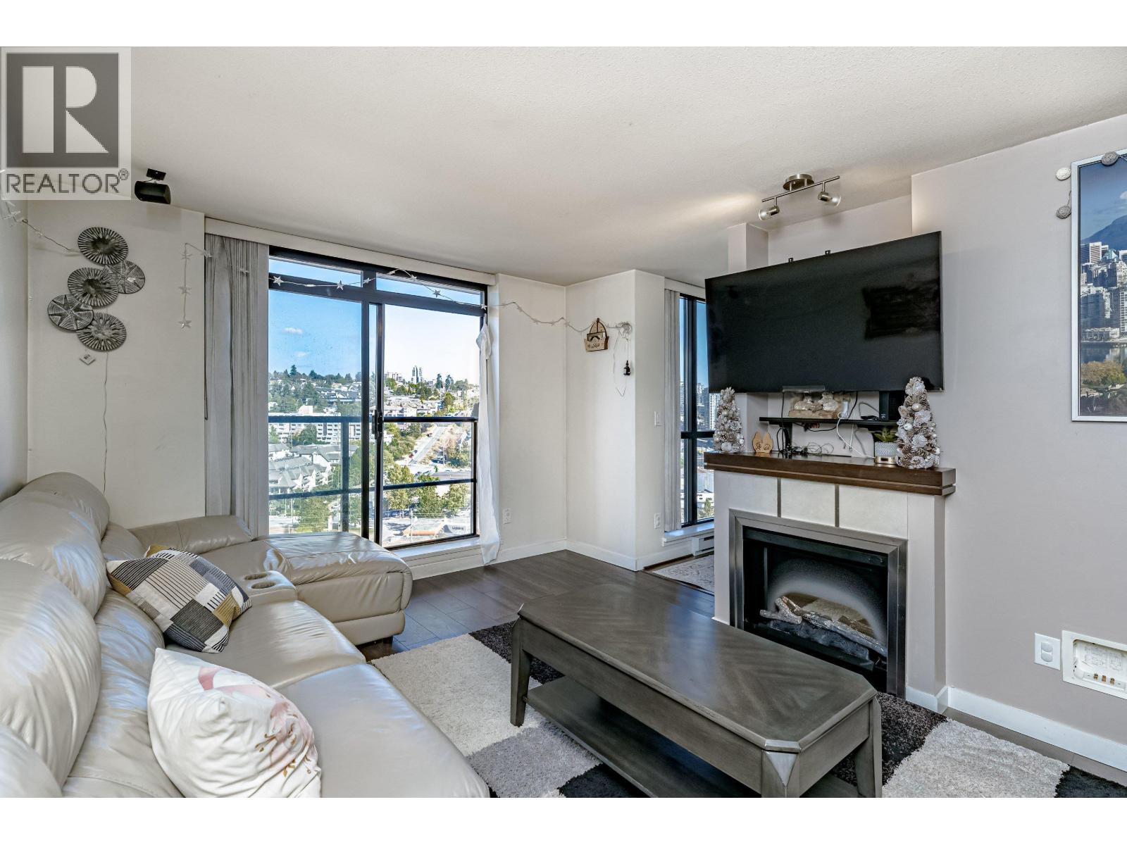 1508 1 Renaissance Square, New Westminster, British Columbia  V3M 0B6 - Photo 8 - R3098926