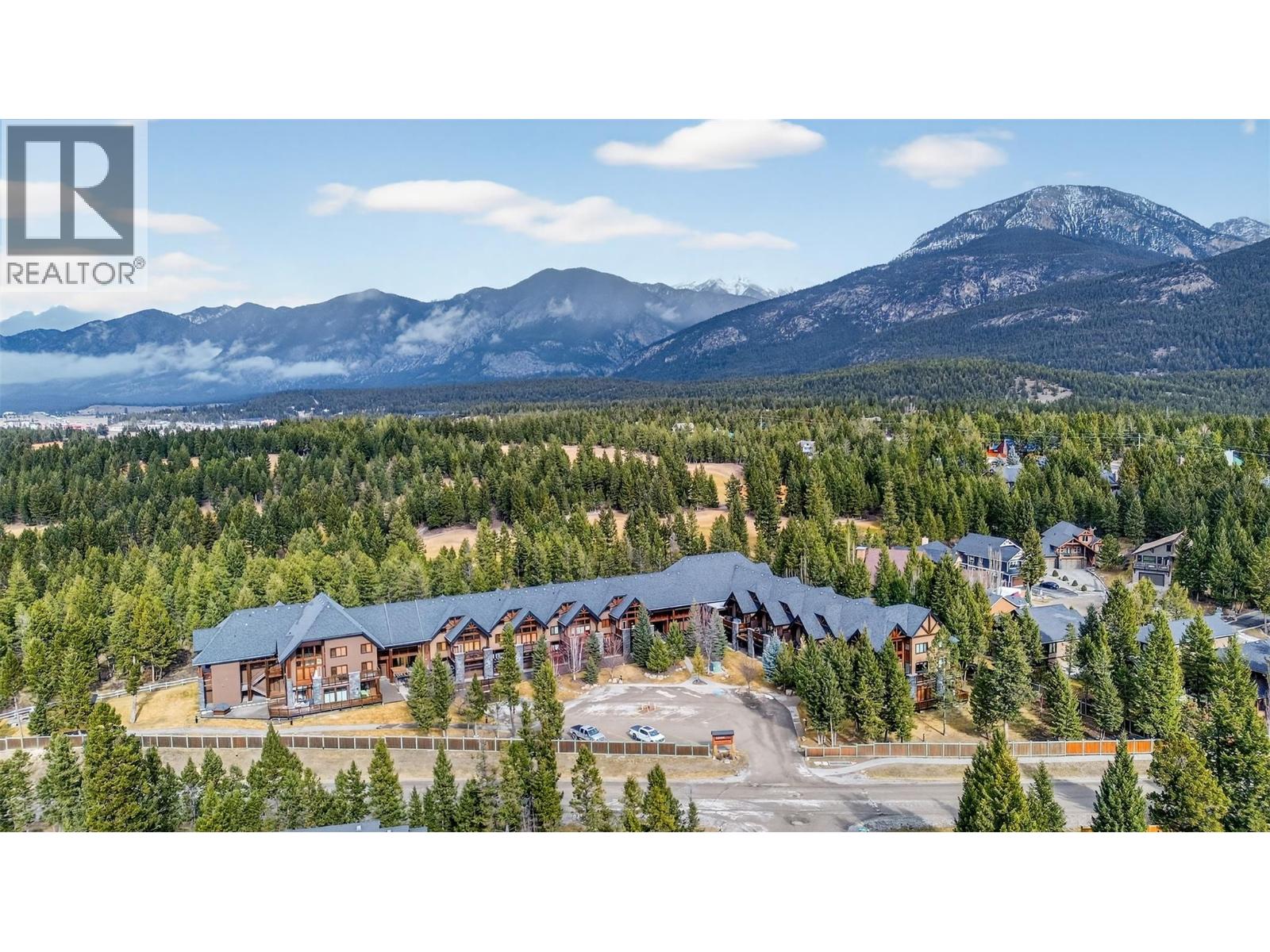 880 Lakeview Drive Unit# 211, Invermere, British Columbia