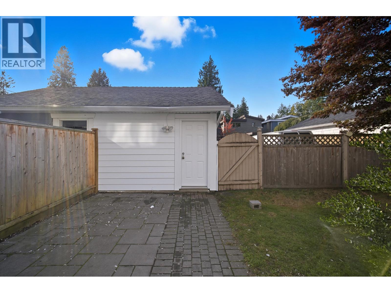 2411 George Street, North Vancouver, British Columbia  V7P 2N4 - Photo 36 - R3098943