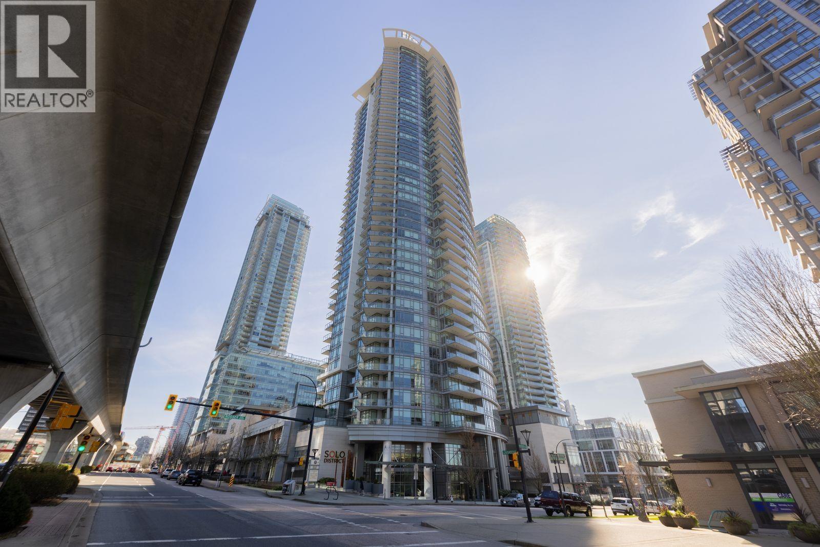 3204 2008 ROSSER AVENUE, burnaby, British Columbia