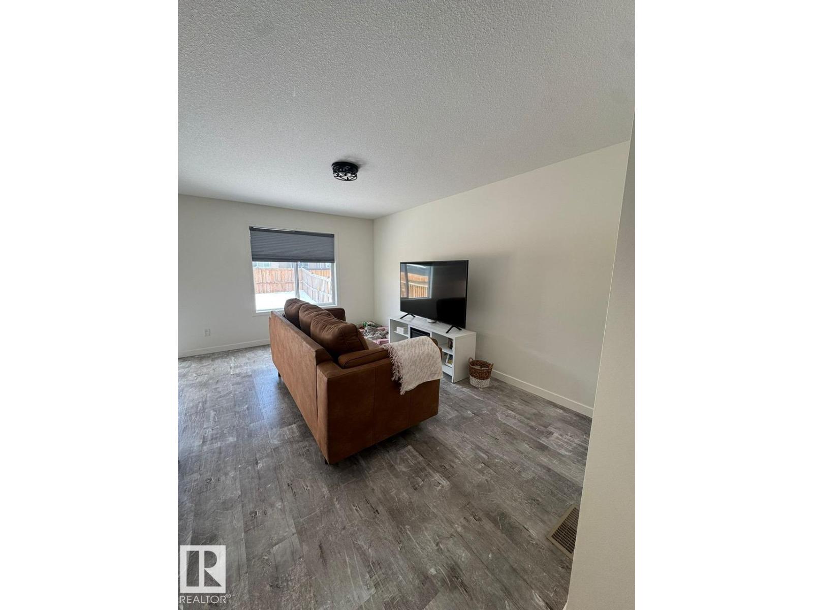 17703 65 St Nw, Edmonton, Alberta  T5Y 3X2 - Photo 4 - E4476935