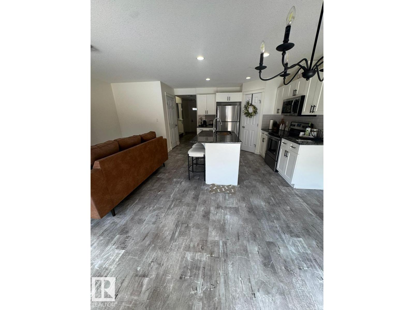 17703 65 St Nw, Edmonton, Alberta  T5Y 3X2 - Photo 6 - E4476935