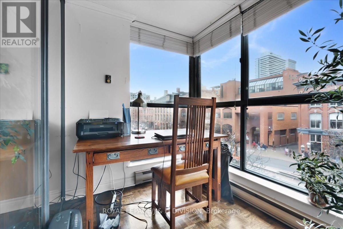 302 - 35 Church Street, Toronto, Ontario  M5E 1T3 - Photo 13 - C12873254