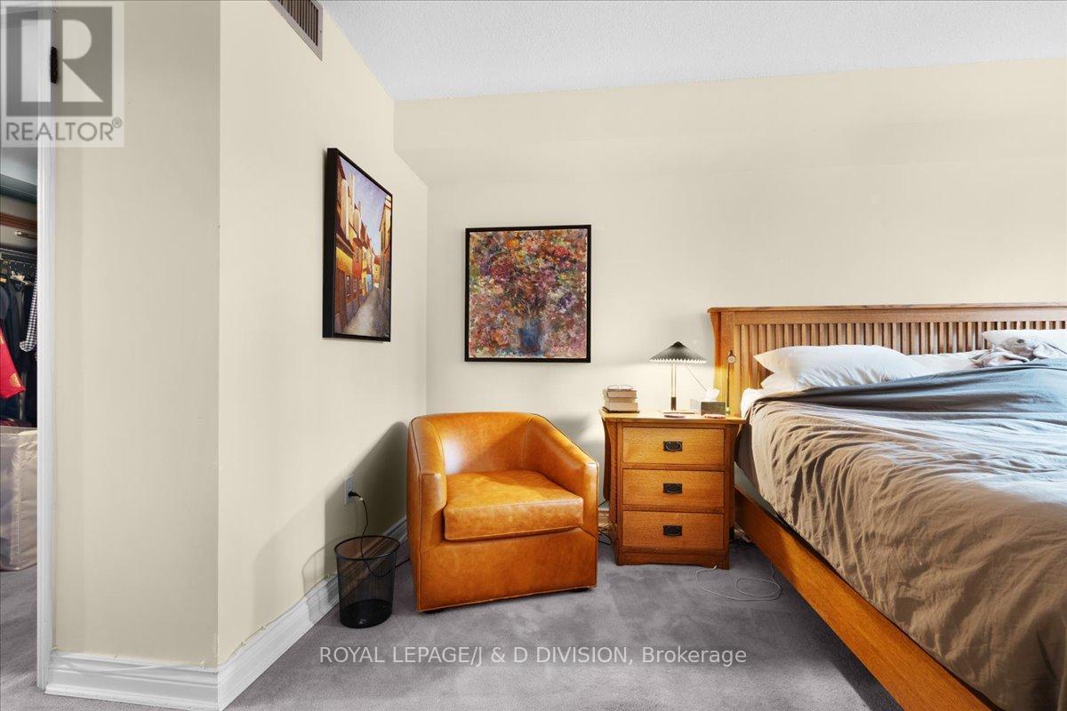 302 - 35 Church Street, Toronto, Ontario  M5E 1T3 - Photo 15 - C12873254