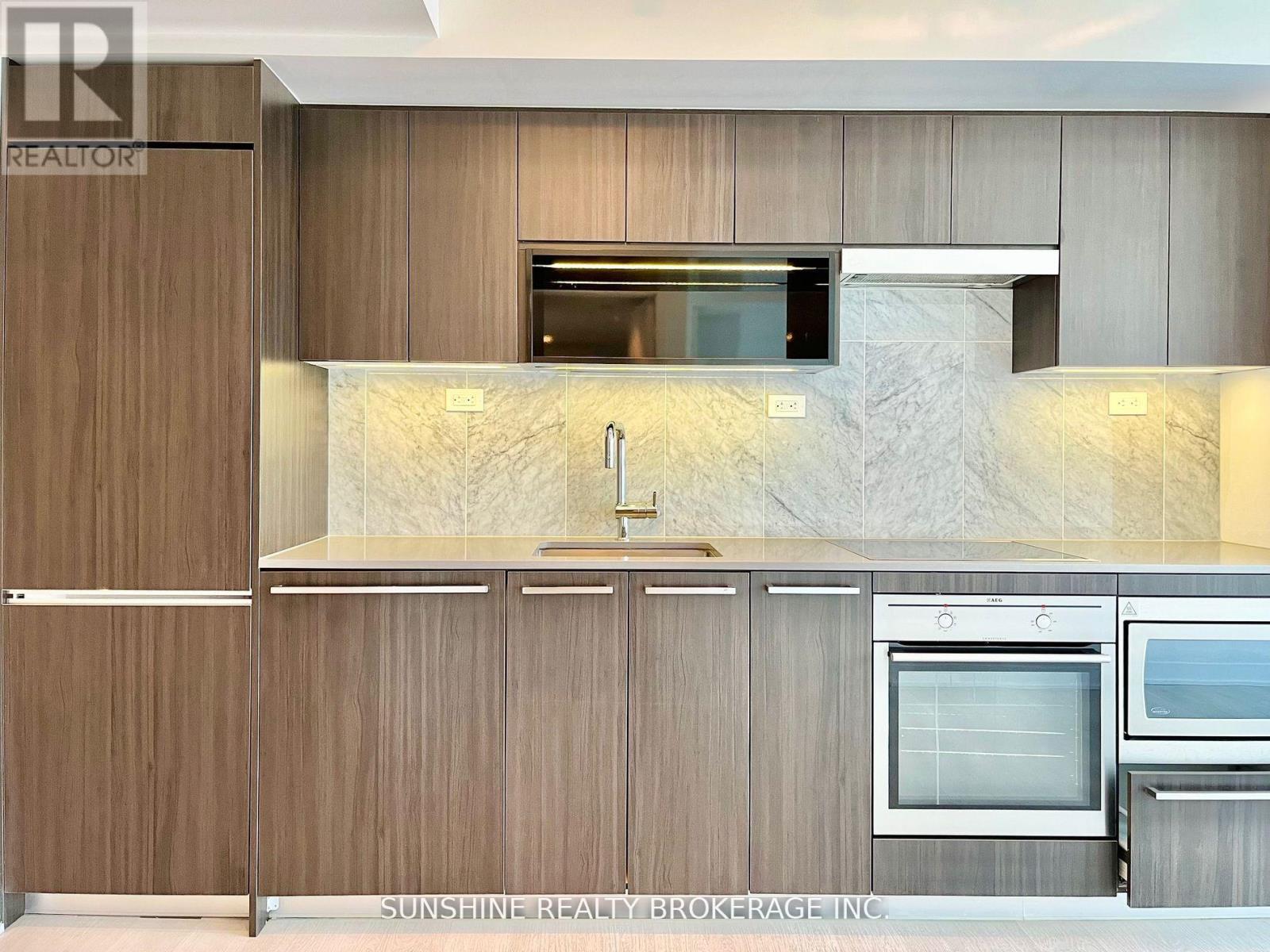 1715 - 80 Queens Wharf Road, Toronto (Waterfront Communities), Ontario  M5V 0J3 - Photo 15 - C12873256