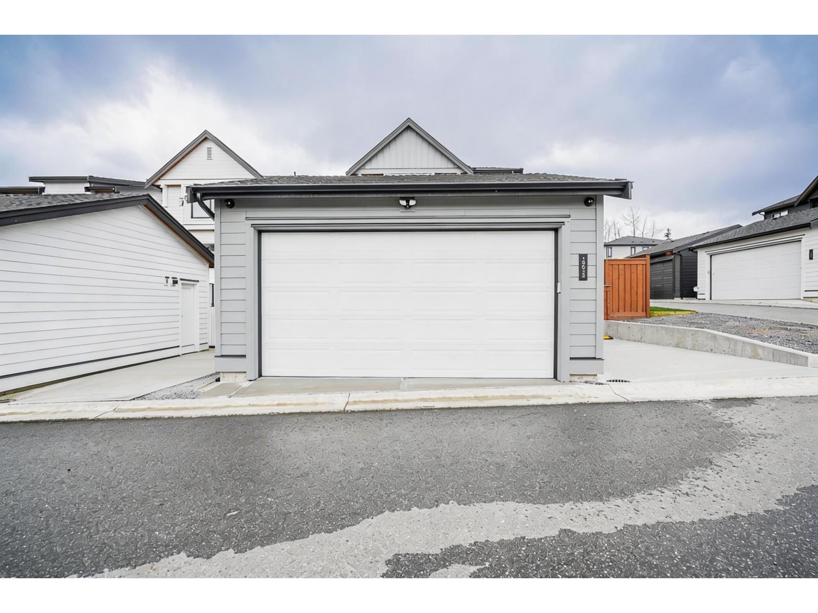 19623 76a Avenue, Langley, British Columbia  V2Y 3V3 - Photo 34 - R3098579