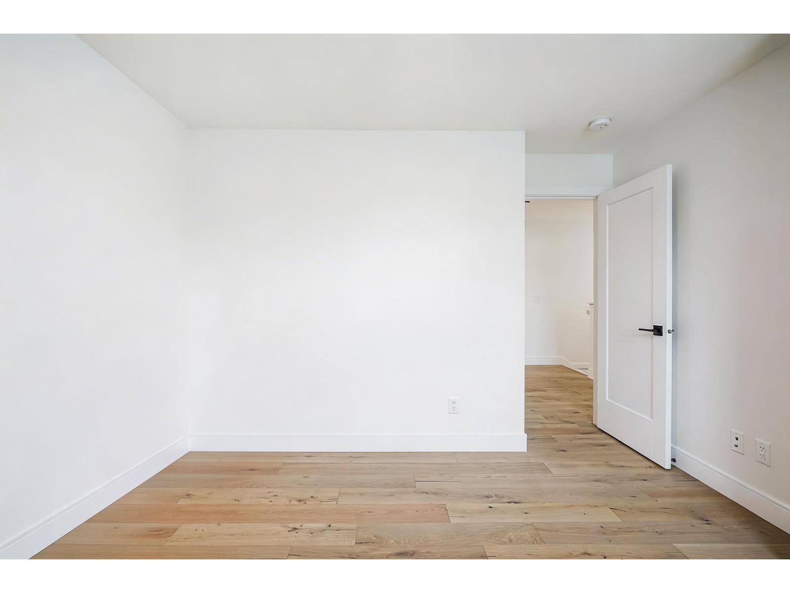 19623 76a Avenue, Langley, British Columbia  V2Y 3V3 - Photo 21 - R3098579