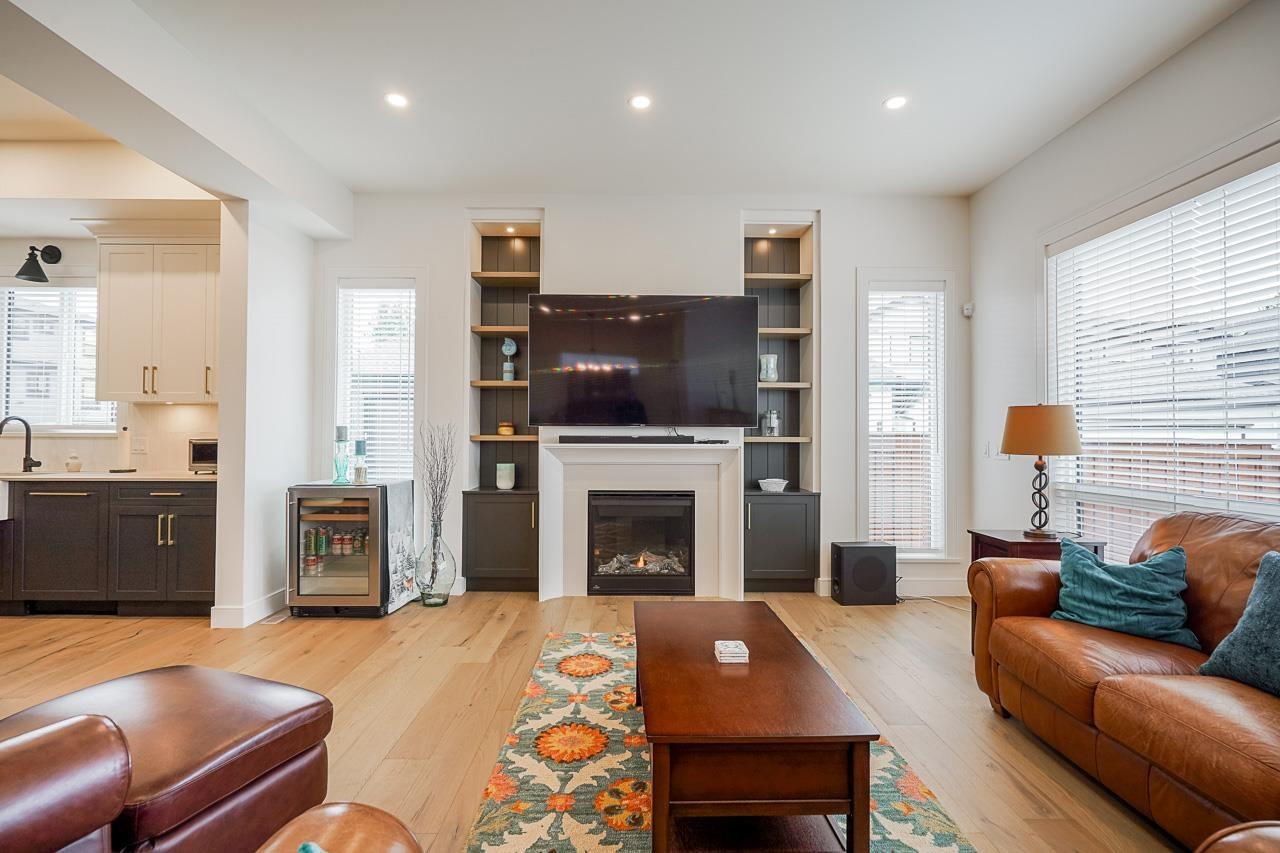 19623 76a Avenue, Langley, British Columbia  V2Y 3V3 - Photo 9 - R3098579