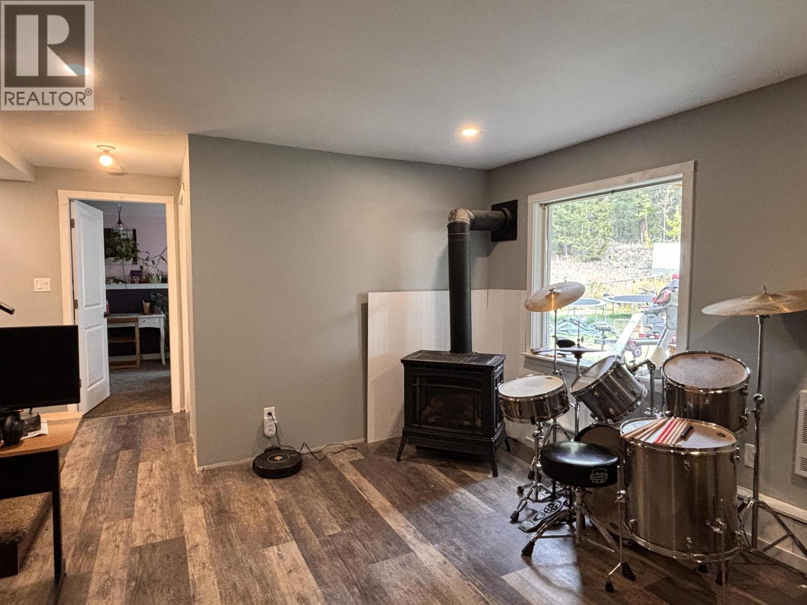 6201 Finn Road, 100 Mile House, British Columbia  V0K 2E3 - Photo 18 - R3098950