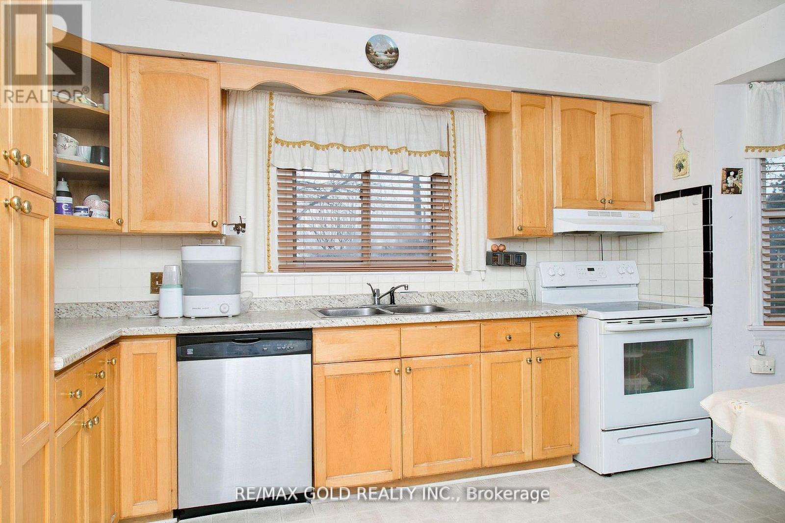 1236 Hickory Road, Windsor, Ontario  N8Y 3S6 - Photo 9 - X12858962