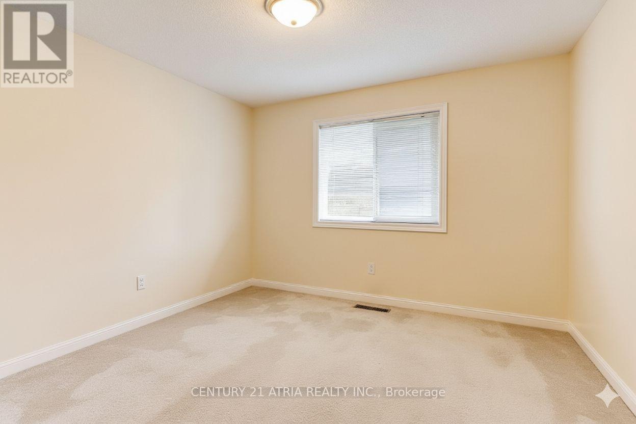 Upper - 194 Livingstone Street E, Barrie (Little Lake), Ontario  L4M 6M4 - Photo 11 - S12873318