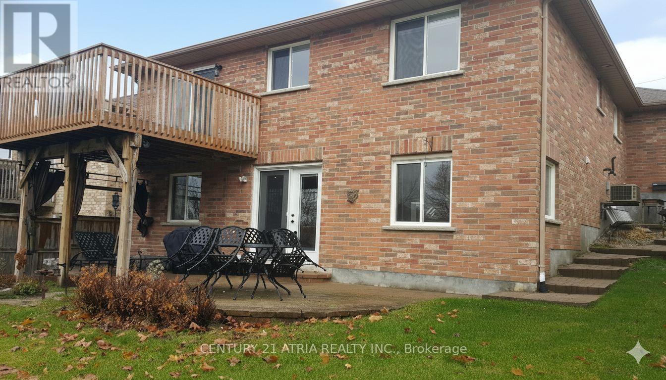 Upper - 194 Livingstone Street E, Barrie (Little Lake), Ontario  L4M 6M4 - Photo 14 - S12873318