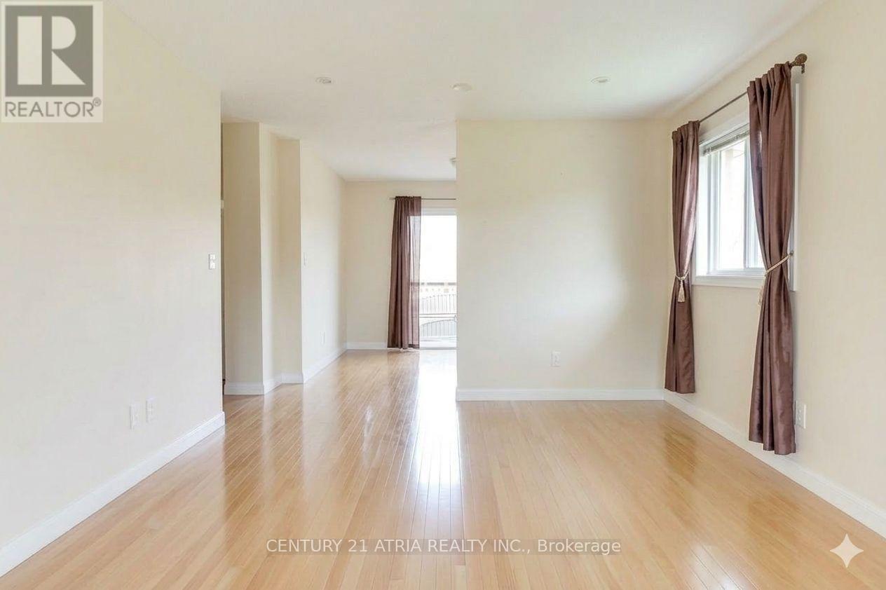 Upper - 194 Livingstone Street E, Barrie (Little Lake), Ontario  L4M 6M4 - Photo 4 - S12873318