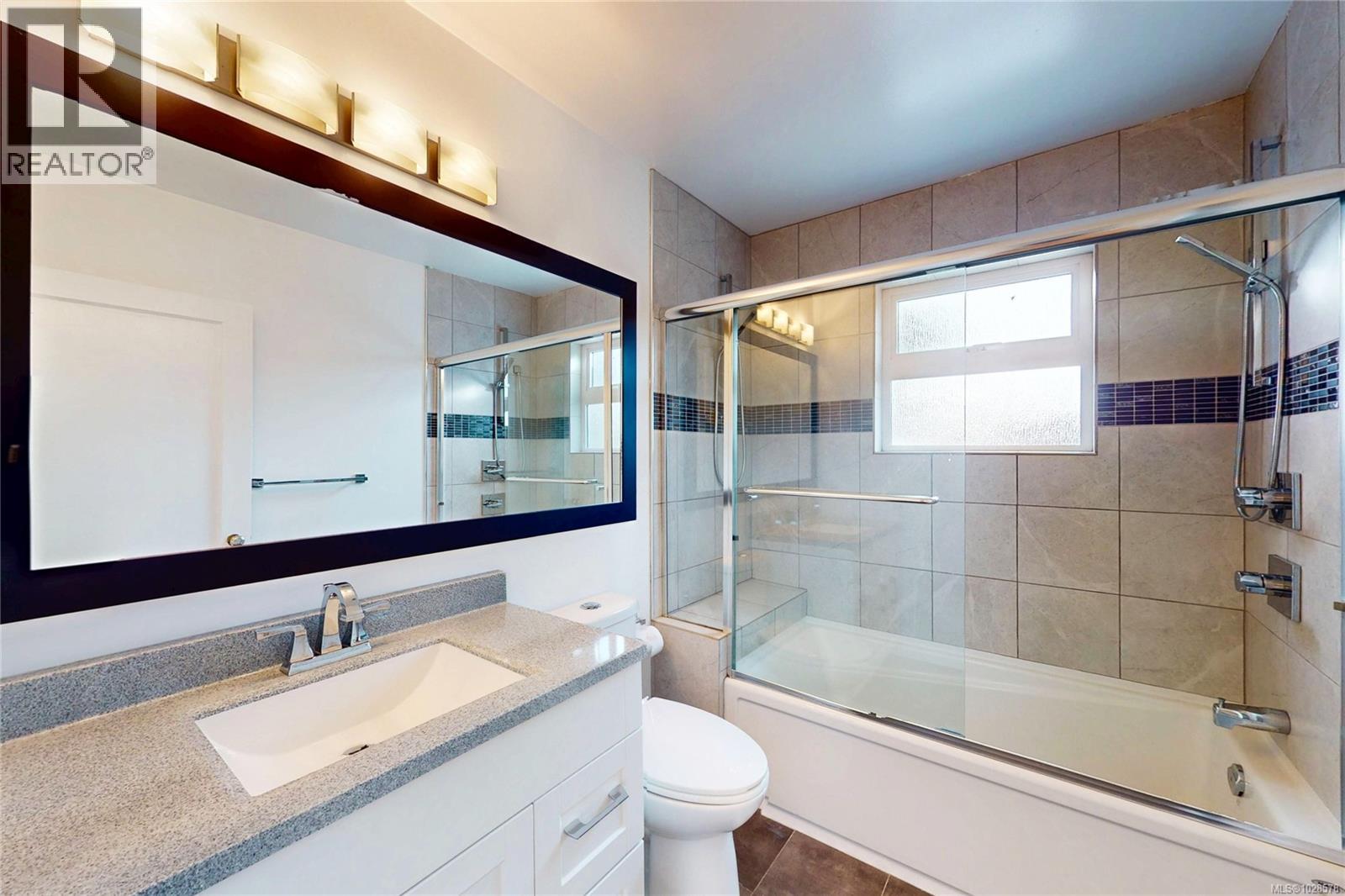 3876 Carey Rd, Saanich, British Columbia  V8Z 4C8 - Photo 30 - 1028578