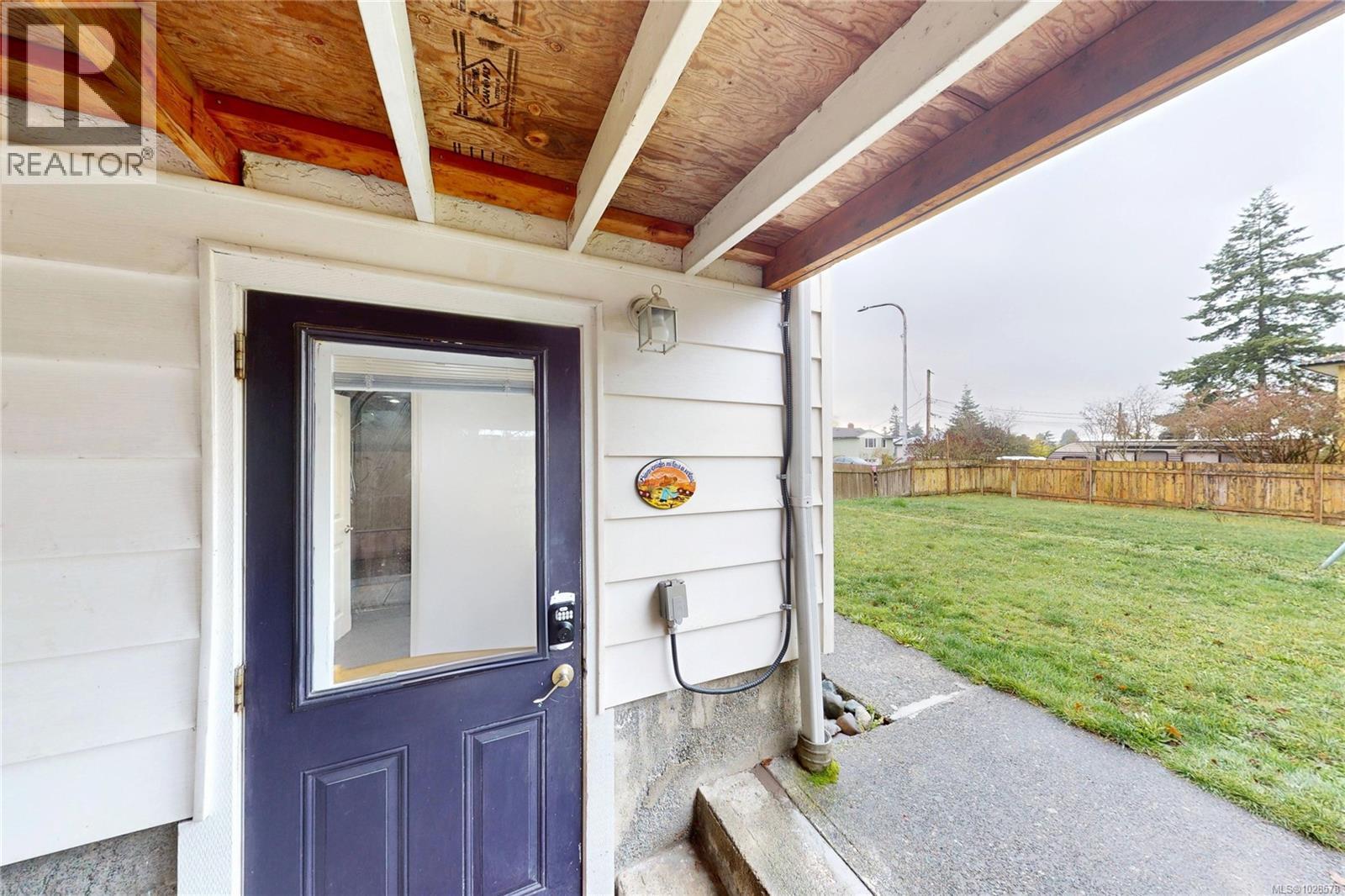 3876 Carey Rd, Saanich, British Columbia  V8Z 4C8 - Photo 33 - 1028578