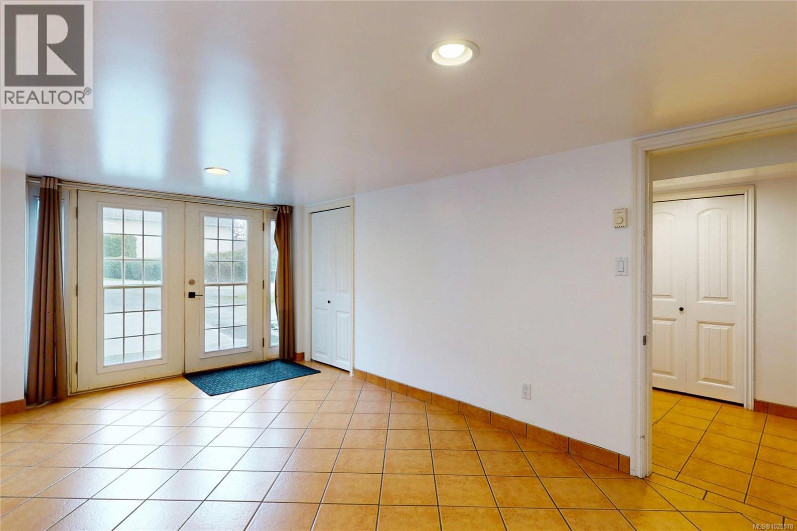 3876 Carey Rd, Saanich, British Columbia  V8Z 4C8 - Photo 46 - 1028578