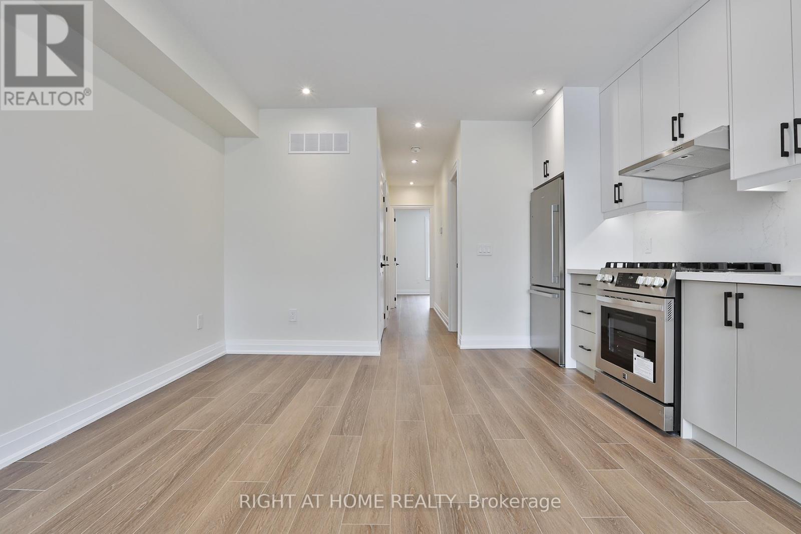 1 - 39 Fifteenth Street, Toronto, Ontario  M8V 3J3 - Photo 6 - W12873268