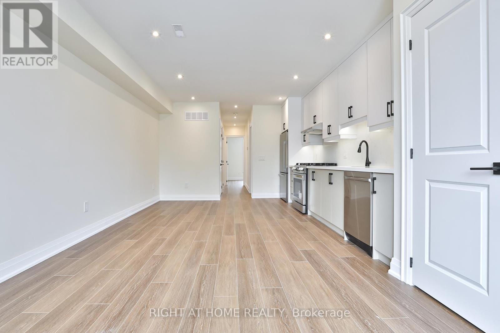1 - 39 Fifteenth Street, Toronto, Ontario  M8V 3J3 - Photo 8 - W12873268
