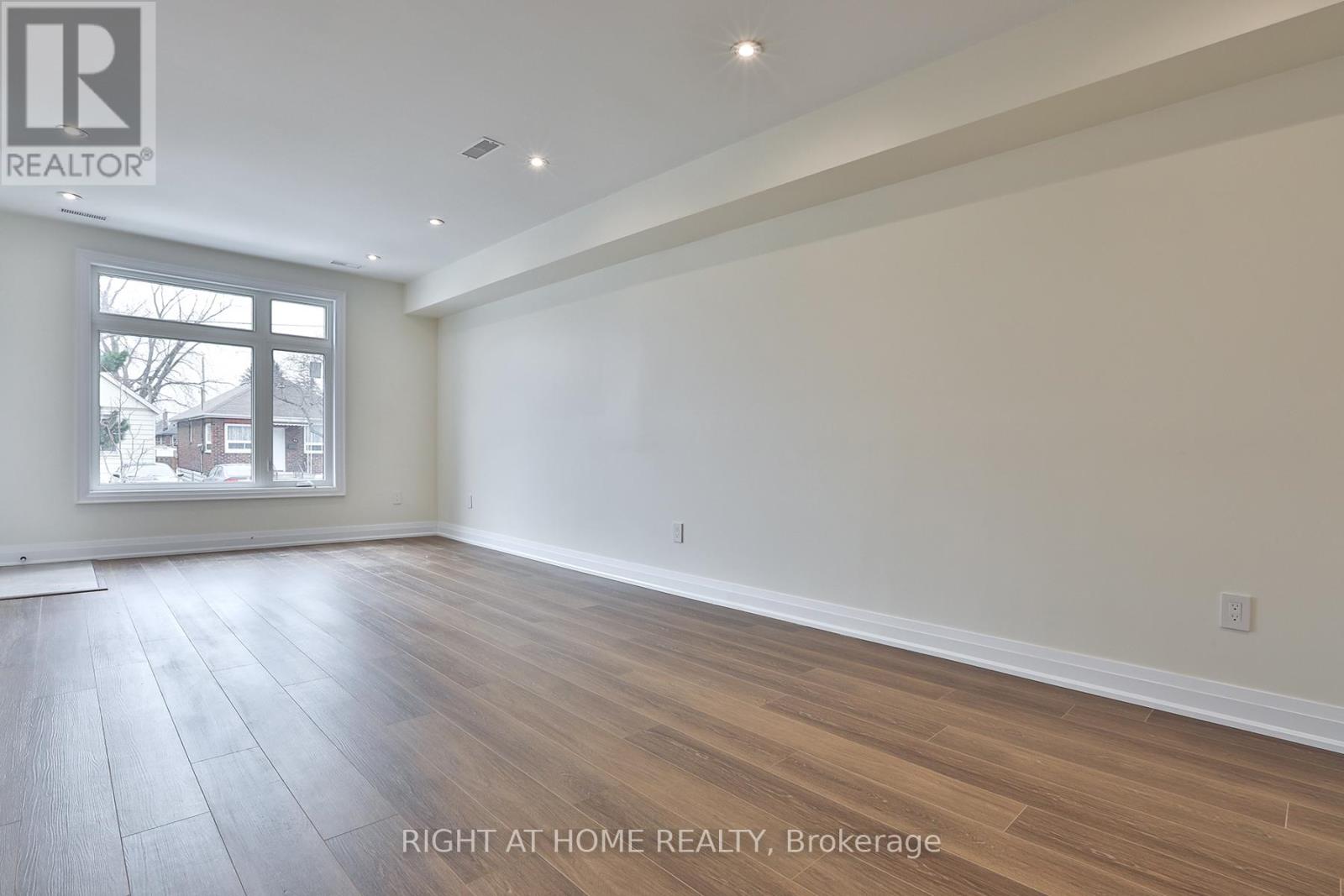 1 - 39 Fifteenth Street, Toronto, Ontario  M8V 3J3 - Photo 9 - W12873268