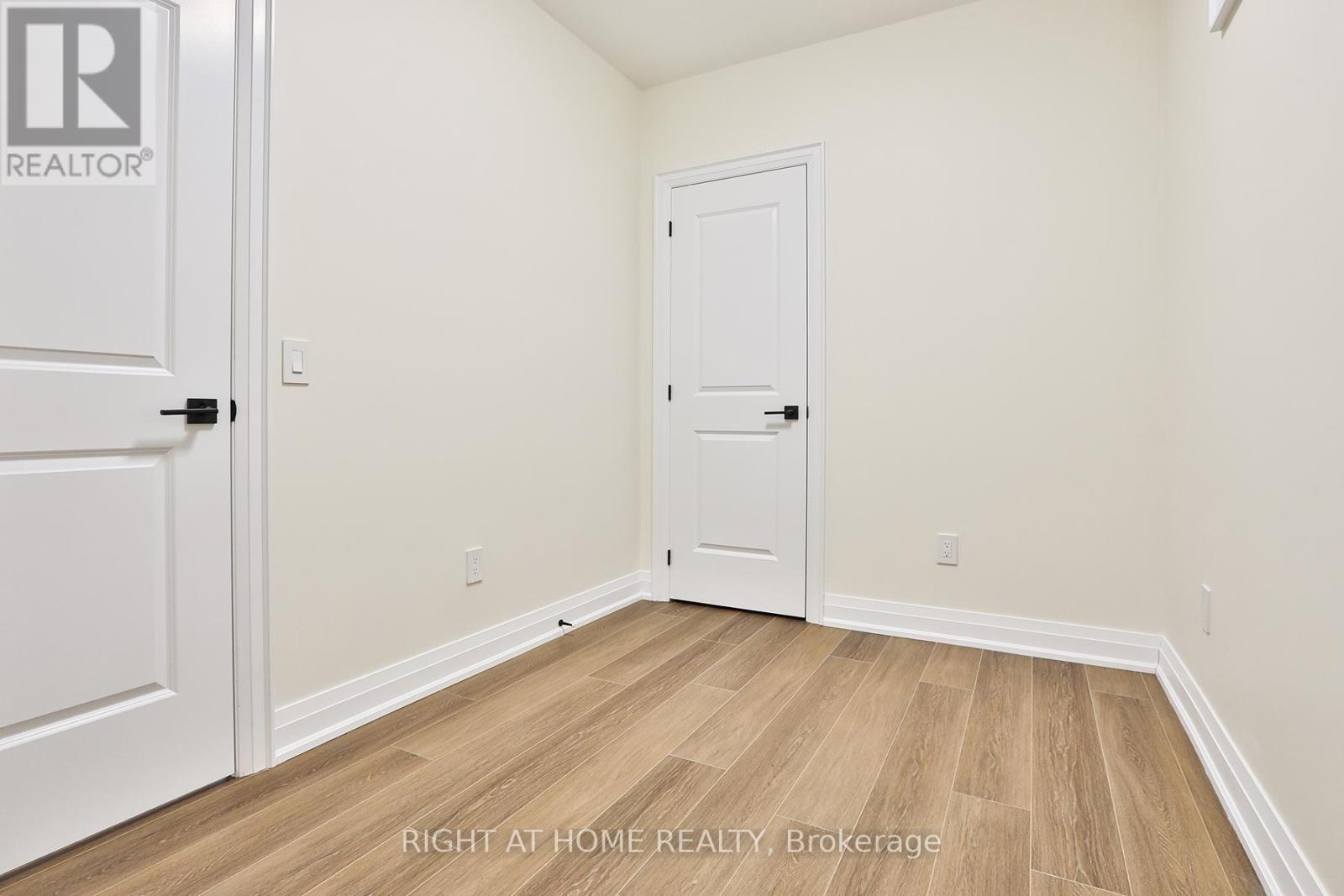 2 - 39 Fifteenth Street, Toronto, Ontario  M8V 3J3 - Photo 17 - W12873270