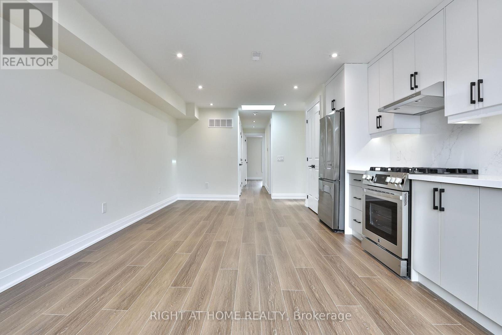 3 - 39 Fifteenth Street, Toronto, Ontario  M8V 3J3 - Photo 11 - W12873272