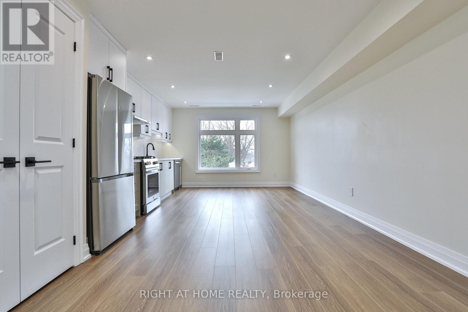 3 - 39 Fifteenth Street, Toronto, Ontario  M8V 3J3 - Photo 5 - W12873272