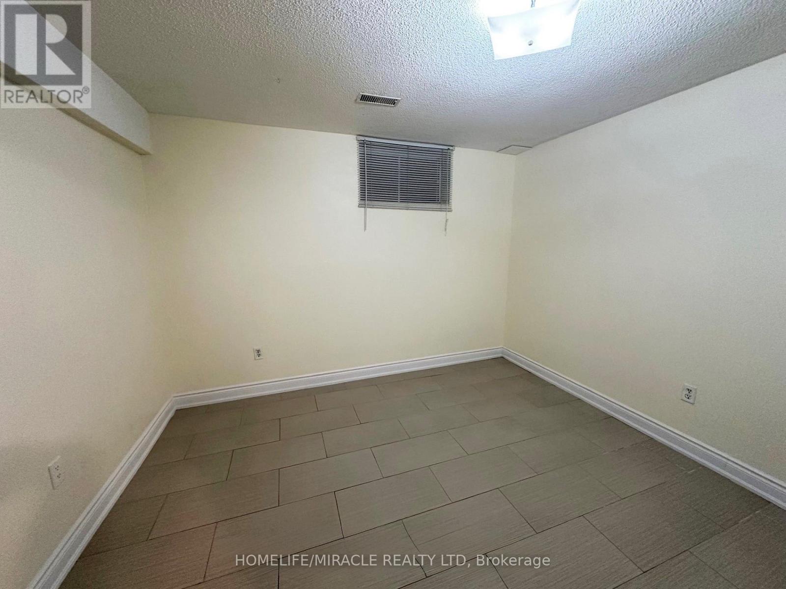 Bsmt - 2461 President Boulevard, Mississauga, Ontario  L5B 3E7 - Photo 4 - W12873286