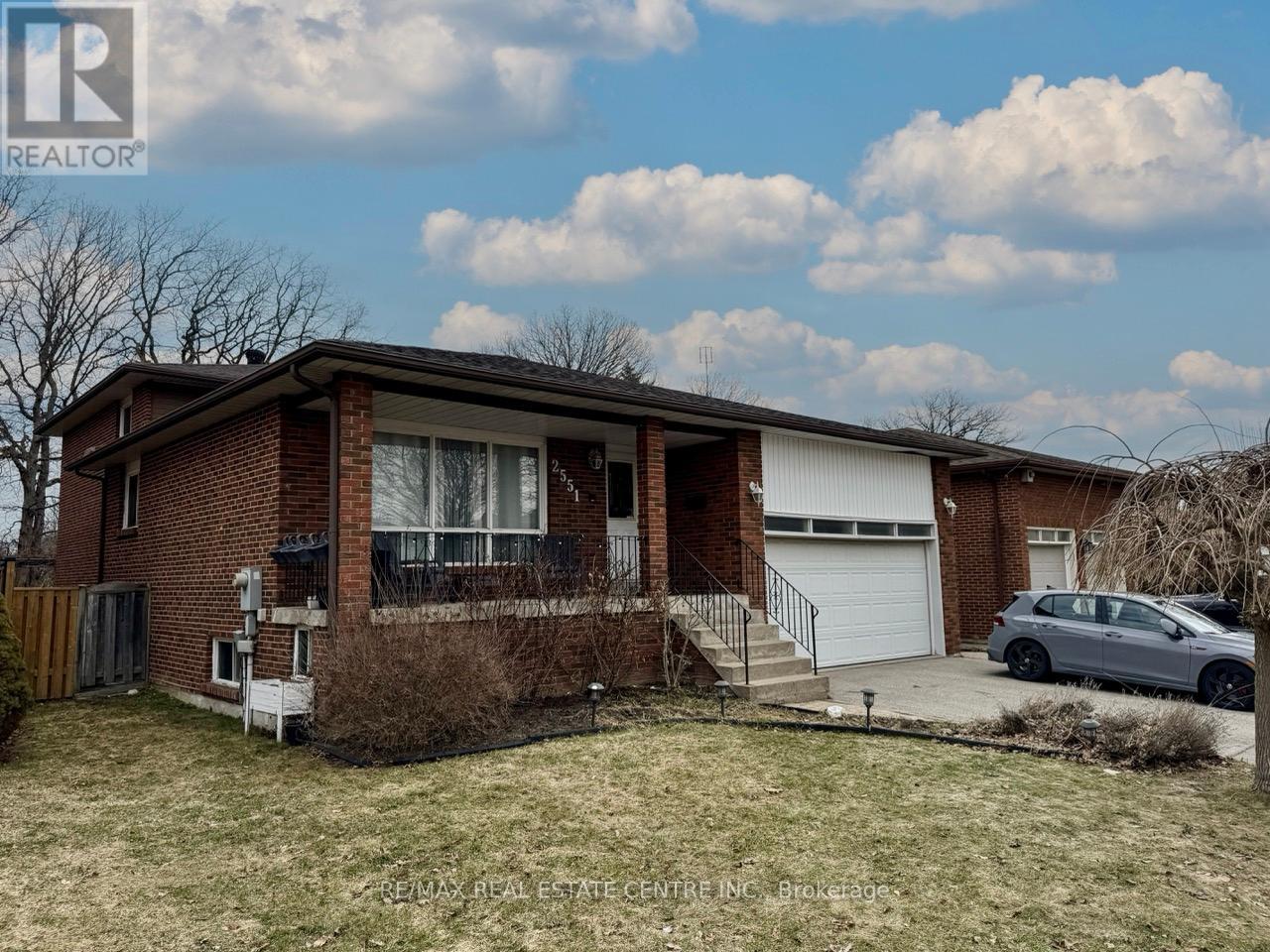 2551 PRIVET CRESCENT, Mississauga, Ontario